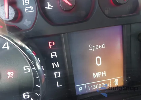 2018 Chevrolet Silverado 1500 Custom z USA, uszkodzony, nr VIN 1GCVKPEC5JZ376735